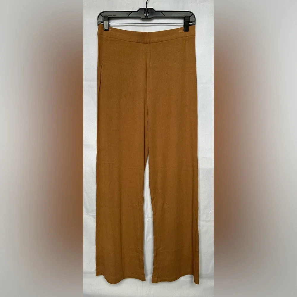 SKIMS Pajama Set - Picture 9 of 13